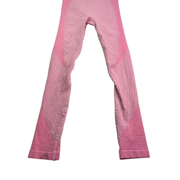 Buzz Seamless Womens Cropped Leggings Textured Size S/M Two Tone Pink - Picture 3 of 8